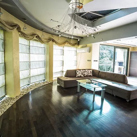 Apartment Luxury Penthouse Three Level *